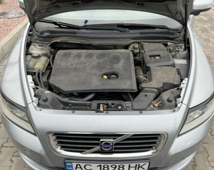 Сірий Вольво S40, об'ємом двигуна 2 л та пробігом 215 тис. км за 7300 $, фото 3 на Automoto.ua