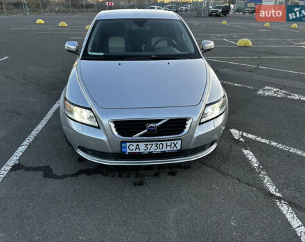 Серый Вольво С40, объемом двигателя 2.4 л и пробегом 183 тыс. км за 7900 $, фото 6 на Automoto.ua