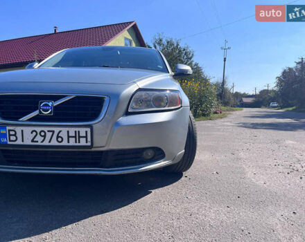 Вольво С40 2009 в Полтаве на Automoto.ua Серый Вольво С40, объемом двигателя 1.6 л и пробегом 263 тыс. км за 7100 $, фото 2 на Automoto.ua
