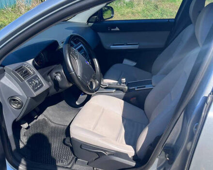 Вольво С40 2009 в Полтаве на Automoto.ua Серый Вольво С40, объемом двигателя 1.6 л и пробегом 263 тыс. км за 7100 $, фото 7 на Automoto.ua