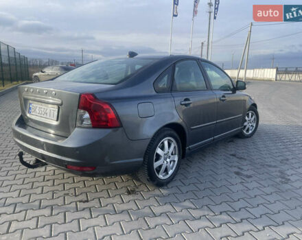 Серый Вольво С40, объемом двигателя 1.56 л и пробегом 230 тыс. км за 7200 $, фото 3 на Automoto.ua