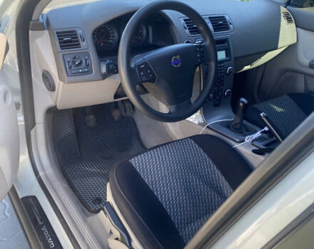 Сірий Вольво S40, об'ємом двигуна 1.6 л та пробігом 317 тис. км за 7300 $, фото 5 на Automoto.ua