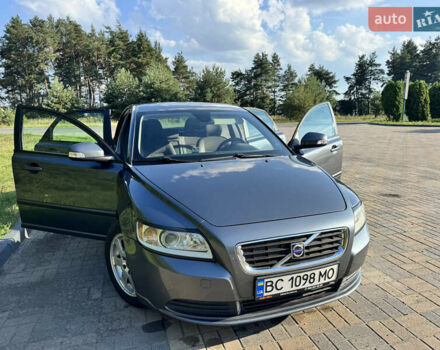 Сірий Вольво S40, об'ємом двигуна 1.56 л та пробігом 300 тис. км за 7800 $, фото 15 на Automoto.ua