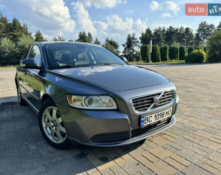 Сірий Вольво S40, об'ємом двигуна 1.56 л та пробігом 300 тис. км за 7800 $, фото 6 на Automoto.ua