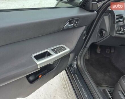 Серый Вольво С40, объемом двигателя 1.6 л и пробегом 246 тыс. км за 7250 $, фото 6 на Automoto.ua