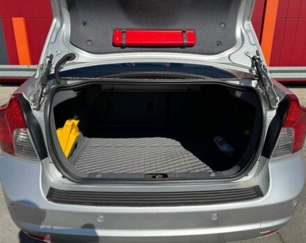 Сірий Вольво S40, об'ємом двигуна 1.6 л та пробігом 234 тис. км за 7900 $, фото 8 на Automoto.ua