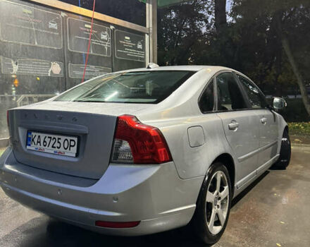 Серый Вольво С40, объемом двигателя 1.56 л и пробегом 165 тыс. км за 8700 $, фото 3 на Automoto.ua