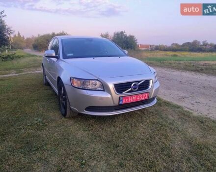 Сірий Вольво S40, об'ємом двигуна 1.95 л та пробігом 285 тис. км за 7600 $, фото 10 на Automoto.ua