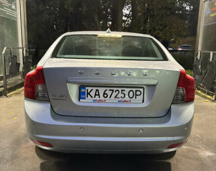 Серый Вольво С40, объемом двигателя 1.56 л и пробегом 165 тыс. км за 8700 $, фото 5 на Automoto.ua