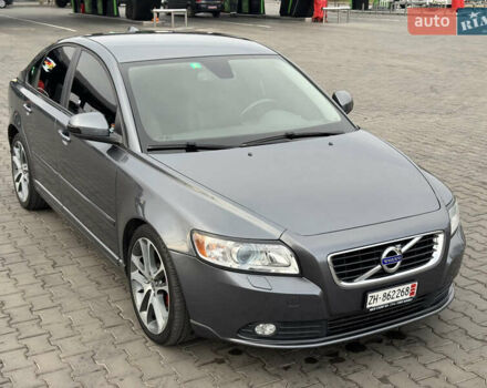 Серый Вольво С40, объемом двигателя 1.6 л и пробегом 227 тыс. км за 9699 $, фото 5 на Automoto.ua
