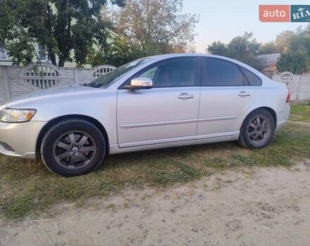 Сірий Вольво S40, об'ємом двигуна 1.95 л та пробігом 285 тис. км за 7600 $, фото 4 на Automoto.ua