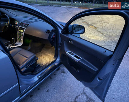 Сірий Вольво S40, об'ємом двигуна 1.6 л та пробігом 261 тис. км за 7999 $, фото 21 на Automoto.ua