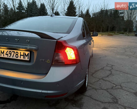 Сірий Вольво S40, об'ємом двигуна 1.6 л та пробігом 261 тис. км за 7999 $, фото 10 на Automoto.ua