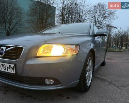 Сірий Вольво S40, об'ємом двигуна 1.6 л та пробігом 261 тис. км за 7999 $, фото 8 на Automoto.ua