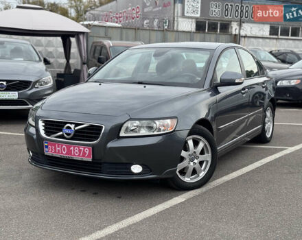 Серый Вольво С40, объемом двигателя 1.6 л и пробегом 192 тыс. км за 9900 $, фото 9 на Automoto.ua