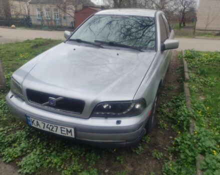 Сірий Вольво S40, об'ємом двигуна 2 л та пробігом 296 тис. км за 2000 $, фото 1 на Automoto.ua