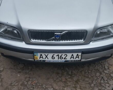 Сірий Вольво S40, об'ємом двигуна 1.8 л та пробігом 300 тис. км за 2600 $, фото 1 на Automoto.ua