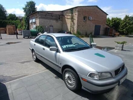 Серый Вольво С40, объемом двигателя 1.59 л и пробегом 260 тыс. км за 2700 $, фото 1 на Automoto.ua