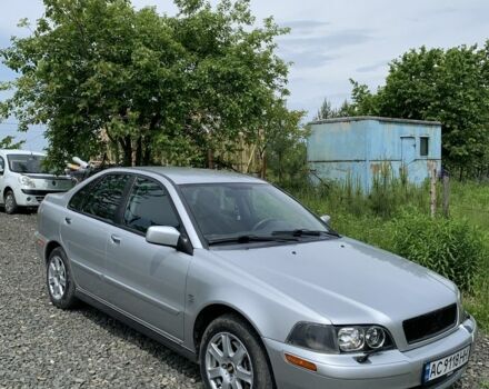 Сірий Вольво S40, об'ємом двигуна 1.8 л та пробігом 300 тис. км за 3300 $, фото 1 на Automoto.ua