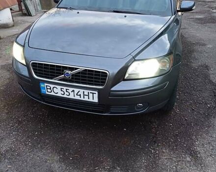 Сірий Вольво S40, об'ємом двигуна 1.56 л та пробігом 300 тис. км за 4400 $, фото 1 на Automoto.ua