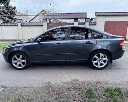 Серый Вольво С40, объемом двигателя 1.6 л и пробегом 276 тыс. км за 5300 $, фото 1 на Automoto.ua