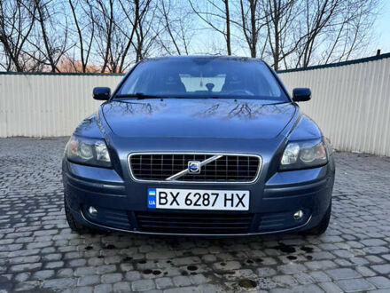Вольво С40 2006 в Хмельницком на Automoto.ua Серый Вольво С40, объемом двигателя 1.56 л и пробегом 296 тыс. км за 5000 $, фото 1 на Automoto.ua