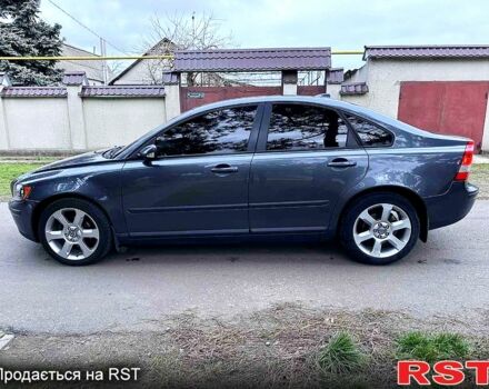 Серый Вольво С40, объемом двигателя 1.6 л и пробегом 276 тыс. км за 5300 $, фото 1 на Automoto.ua