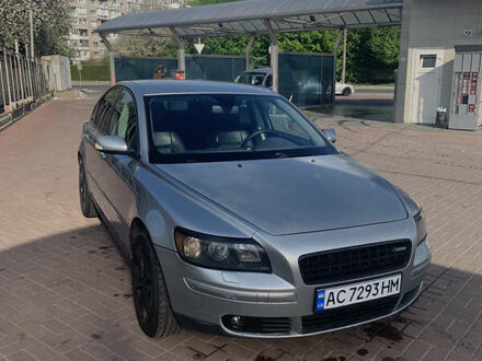 Сірий Вольво S40, об'ємом двигуна 2.4 л та пробігом 223 тис. км за 5600 $, фото 1 на Automoto.ua