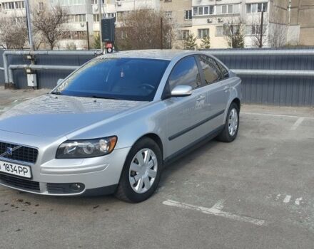 Сірий Вольво S40, об'ємом двигуна 1.8 л та пробігом 150 тис. км за 7300 $, фото 1 на Automoto.ua