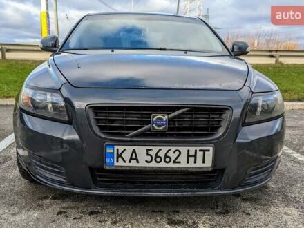 Серый Вольво С40, объемом двигателя 1.6 л и пробегом 295 тыс. км за 6950 $, фото 1 на Automoto.ua