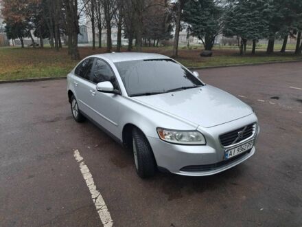 Сірий Вольво S40, об'ємом двигуна 1.6 л та пробігом 300 тис. км за 7100 $, фото 1 на Automoto.ua