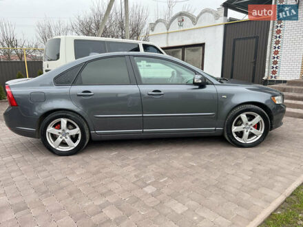 Вольво С40 2009 в Черновцах на Automoto.ua Серый Вольво С40, объемом двигателя 1.56 л и пробегом 235 тыс. км за 8800 $, фото 1 на Automoto.ua