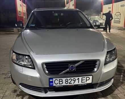Серый Вольво С40, объемом двигателя 2 л и пробегом 270 тыс. км за 7900 $, фото 1 на Automoto.ua