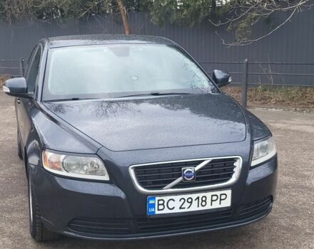 Серый Вольво С40, объемом двигателя 1.6 л и пробегом 176 тыс. км за 8500 $, фото 1 на Automoto.ua