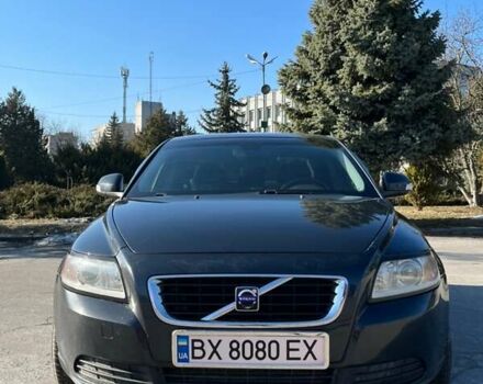 Серый Вольво С40, объемом двигателя 1.6 л и пробегом 265 тыс. км за 8500 $, фото 1 на Automoto.ua