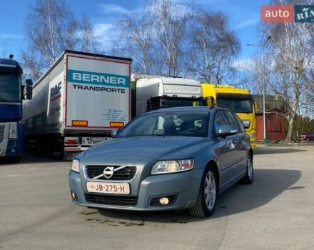 Серый Вольво С40, объемом двигателя 1.6 л и пробегом 250 тыс. км за 7500 $, фото 1 на Automoto.ua
