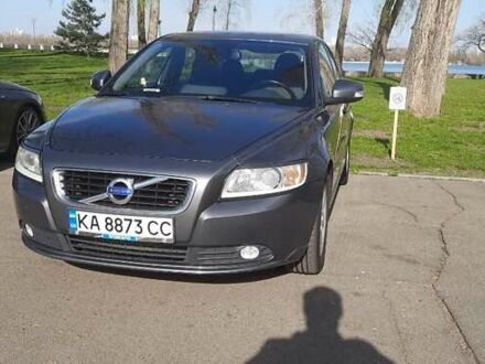 Вольво S40 2011 у Києві на Automoto.ua Сірий Вольво S40, об'ємом двигуна 1.6 л та пробігом 218 тис. км за 8900 $, фото 1 на Automoto.ua