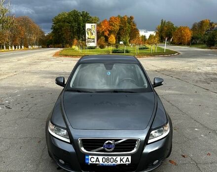 Вольво С40 2011 в Черкассах на Automoto.ua Серый Вольво С40, объемом двигателя 1.6 л и пробегом 280 тыс. км за 8000 $, фото 1 на Automoto.ua