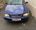 Синій Вольво S40, об'ємом двигуна 2 л та пробігом 300 тис. км за 2200 $, фото 1 на Automoto.ua