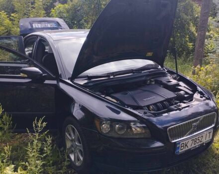 Вольво С40 2005 в Николаеве на Automoto.ua Синий Вольво С40, объемом двигателя 1.7 л и пробегом 154 тыс. км за 5000 $, фото 2 на Automoto.ua