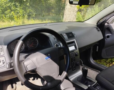 Вольво С40 2005 в Николаеве на Automoto.ua Синий Вольво С40, объемом двигателя 1.7 л и пробегом 154 тыс. км за 5000 $, фото 9 на Automoto.ua