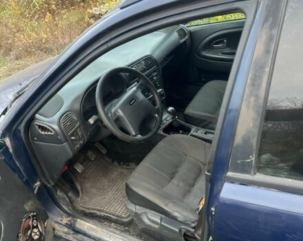 Синий Вольво С40, объемом двигателя 1.9 л и пробегом 100 тыс. км за 600 $, фото 3 на Automoto.ua