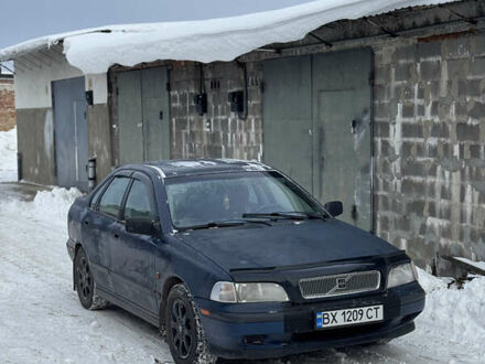 Синий Вольво С40, объемом двигателя 1.73 л и пробегом 326 тыс. км за 2299 $, фото 1 на Automoto.ua