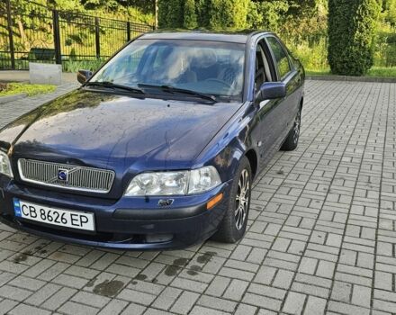 Синий Вольво С40, объемом двигателя 1.6 л и пробегом 291 тыс. км за 3000 $, фото 1 на Automoto.ua