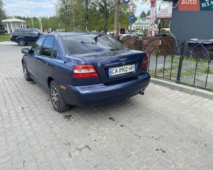 Синий Вольво С40, объемом двигателя 1.9 л и пробегом 245 тыс. км за 3200 $, фото 1 на Automoto.ua