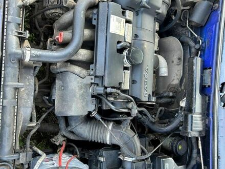 Синій Вольво S40, об'ємом двигуна 1.6 л та пробігом 0 тис. км за 1800 $, фото 1 на Automoto.ua