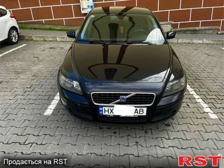 Синий Вольво С40, объемом двигателя 2 л и пробегом 392 тыс. км за 3050 $, фото 1 на Automoto.ua