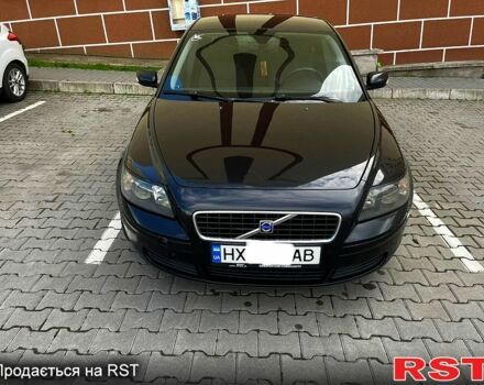 Синий Вольво С40, объемом двигателя 2 л и пробегом 392 тыс. км за 3050 $, фото 1 на Automoto.ua