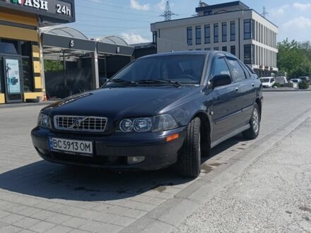 Синий Вольво С40, объемом двигателя 1.9 л и пробегом 360 тыс. км за 3979 $, фото 1 на Automoto.ua