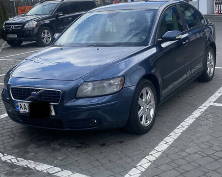 Синий Вольво С40, объемом двигателя 2.4 л и пробегом 210 тыс. км за 7500 $, фото 1 на Automoto.ua
